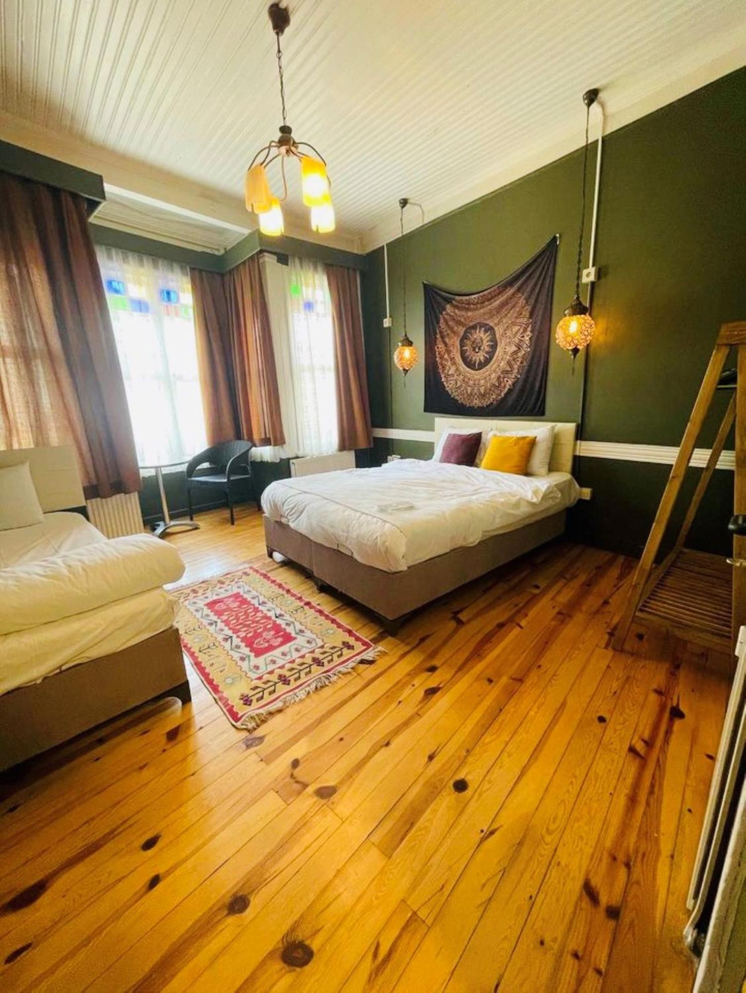 The Local Hostel & Guesthouse 이스탄불 외부 사진